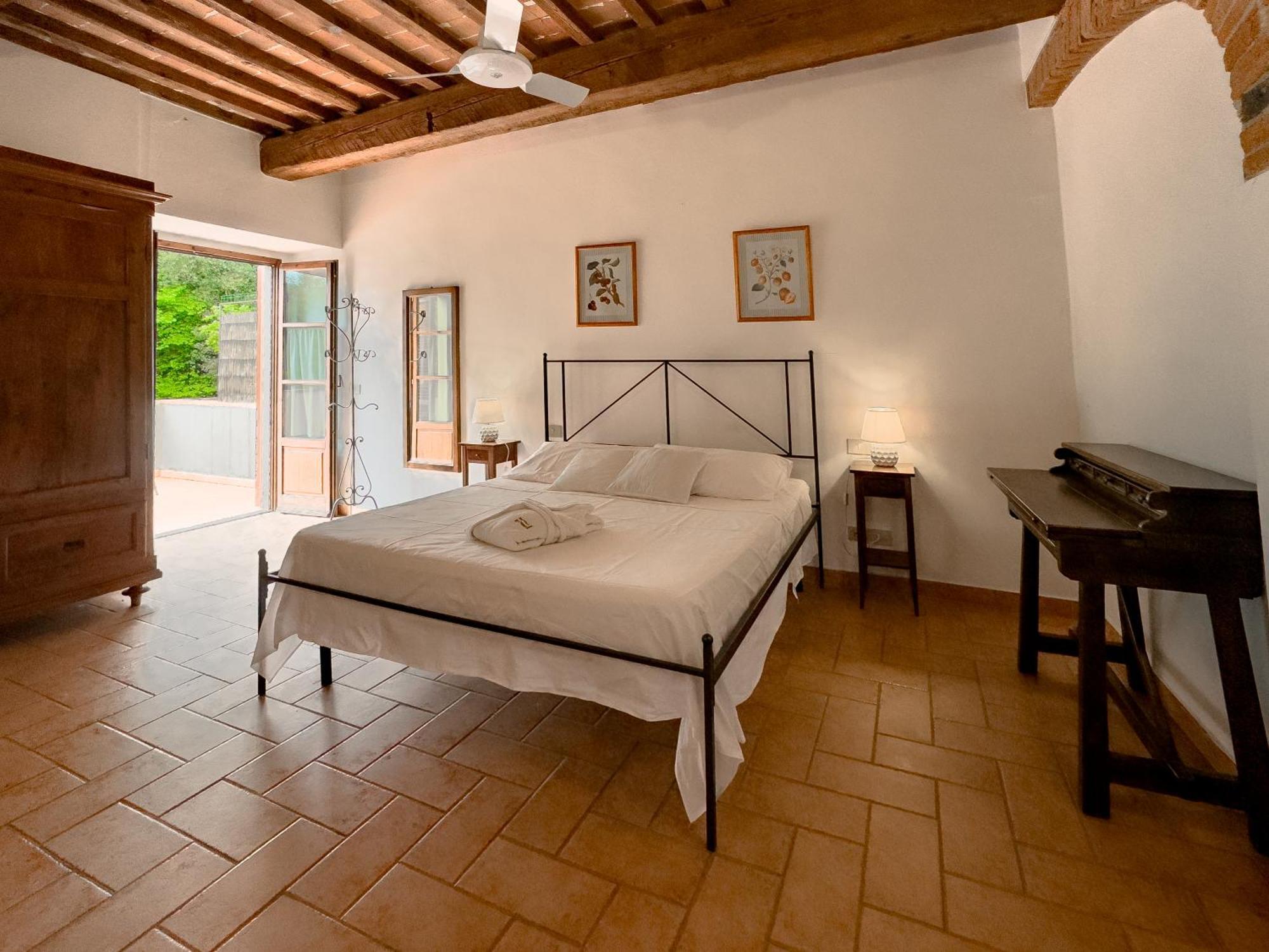 La Ferriera Exclusive Resort - Pool & Waterfall Loro Ciuffenna Εξωτερικό φωτογραφία