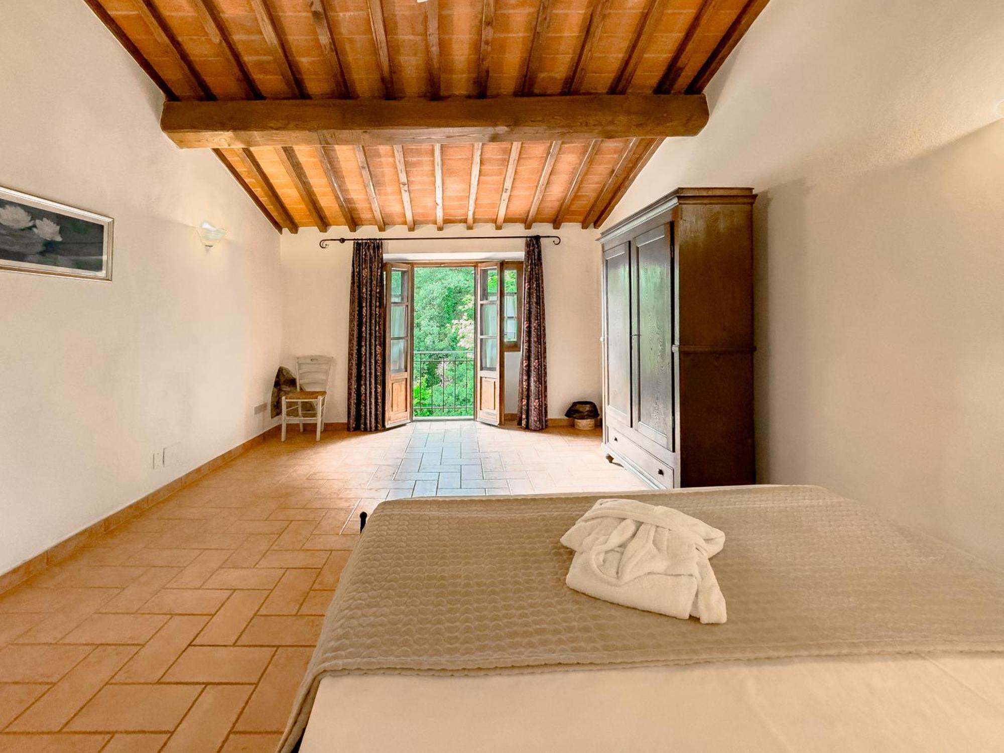 La Ferriera Exclusive Resort - Pool & Waterfall Loro Ciuffenna Εξωτερικό φωτογραφία