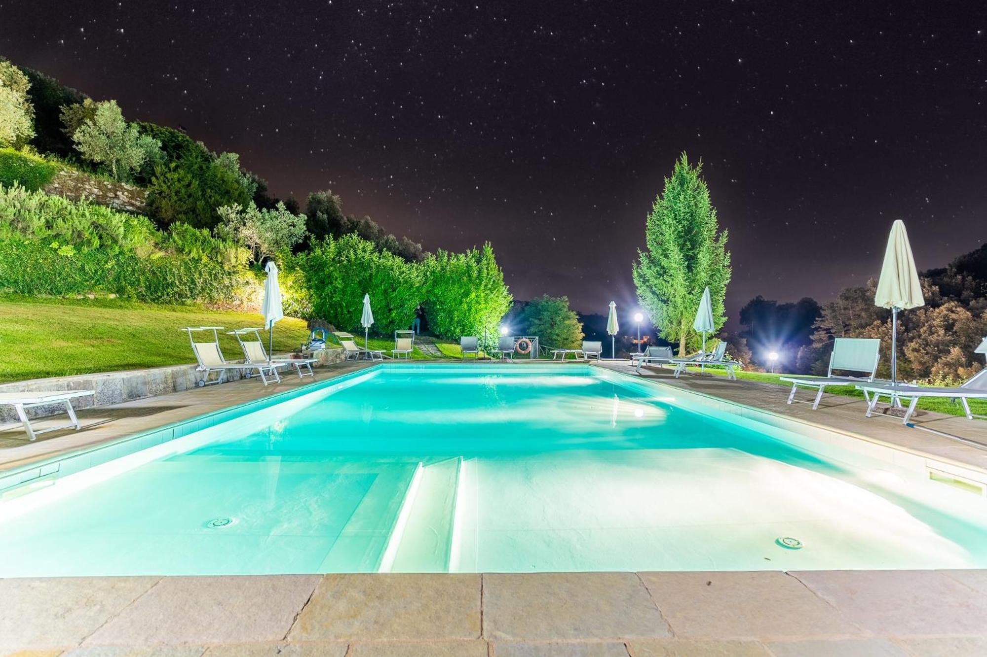 La Ferriera Exclusive Resort - Pool & Waterfall Loro Ciuffenna Εξωτερικό φωτογραφία